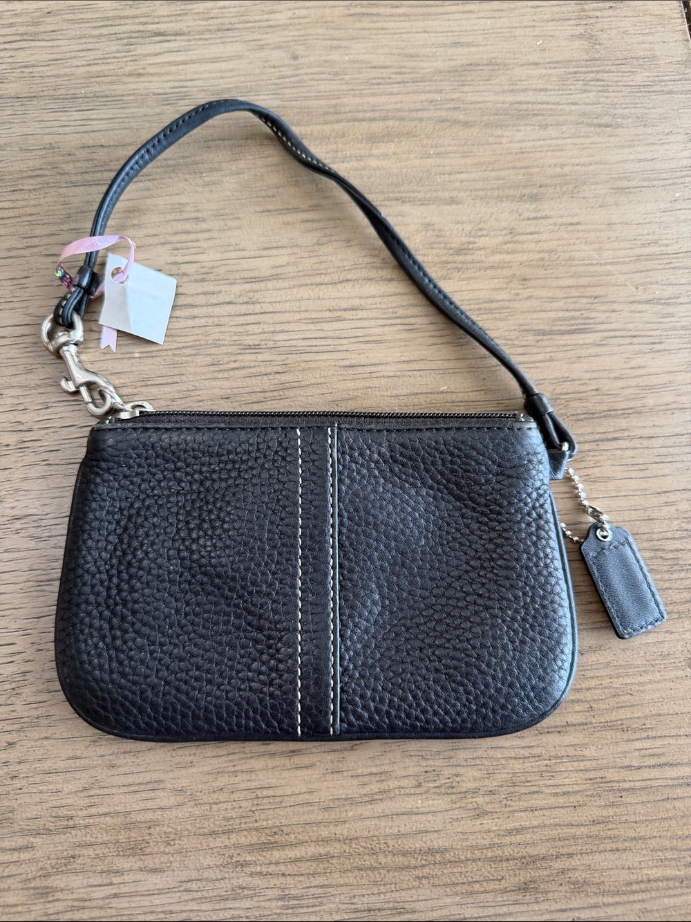 Coach leather wrislet black